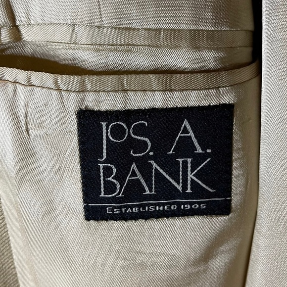 Jos. A. Bank Men’s Wool/Silk/Ramie Blend Beige Blazer - Size 44L - Picture 8 of 11